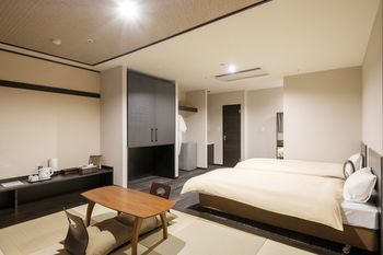 Hotel The Premium In Rinku 4*